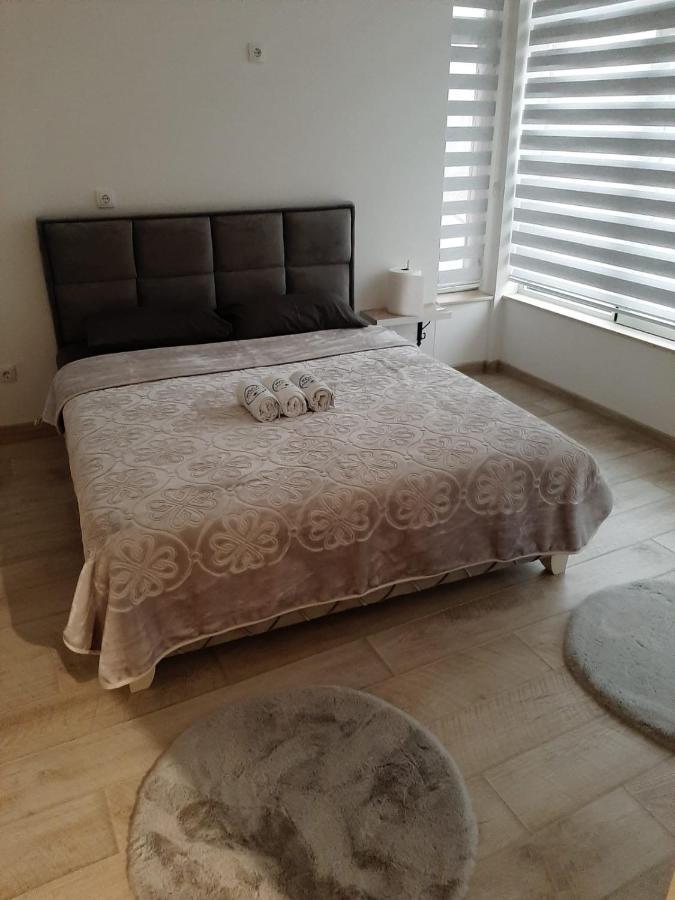 Koca Apartmani โนวีปาซาร์ ภายนอก รูปภาพ